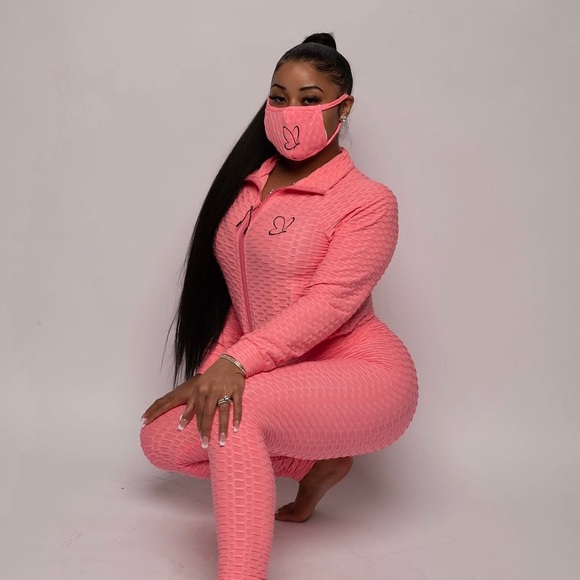 Signature Jacket, Ruched Jogger And Mask Set - Picture 1 of 4